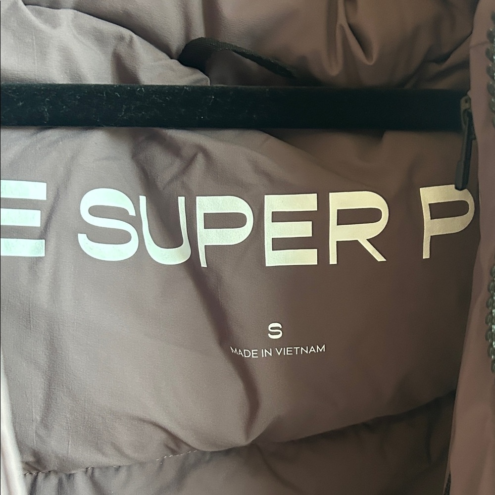 Aritzia Mauve Puffer Jacket - Picture 2 of 4